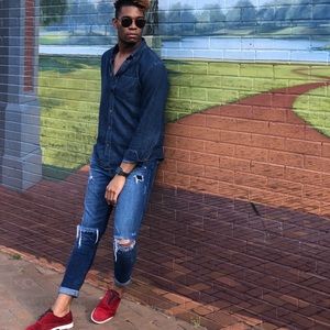 H&M Jeans w/Knee Rips